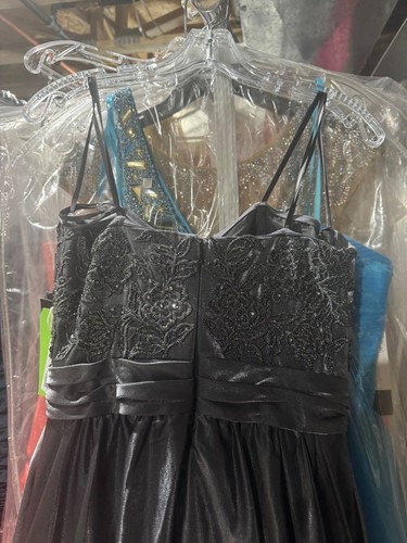 Shimmering Metalic Gunmetal Ball Gown Dress La Femme  sz 8 Sale! NWT - Picture 2 of 6