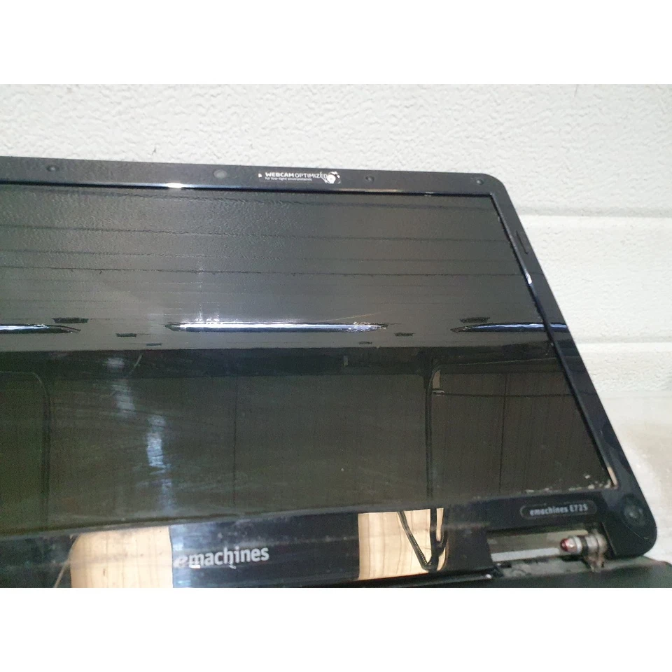 Acer Emachines E725 Series KAWF0 Laptop Black 15.6" LCD Screen 2GB RAM For Parts - Image 4 of 4