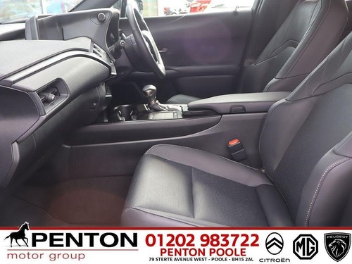 2022 Lexus UX 2.0 250h E-CVT Euro 6 (s/s) 5dr ESTATE Petrol/Electric Hybrid Auto - Picture 4 of 24
