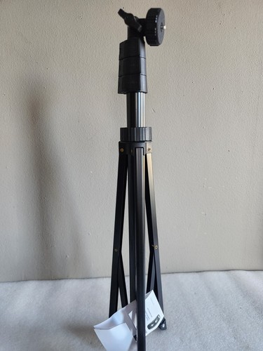 UNeesize 67-inch Selfie Stick Tripod with Bluetooth Remote • N.I.B. - Photo 5 sur 17