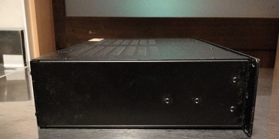 Drawmer 1960 Vacuum Tube Compressor & Pre-Amplifier - Image 4 of 4