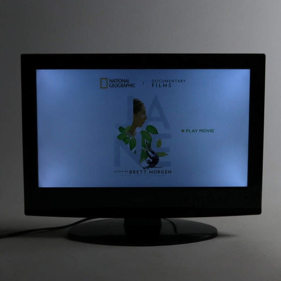 Insignia 19" LCD TV/ DVD Player Combo w/ Remote, Tested Working NS-19LD120A13 - Image 2 of 4