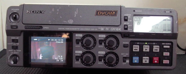 SONY DSR-50 PORTABLE PROFESSIONAL FIELD EDITOR VTR VCR DECK WORKS GREAT BUYITNOW