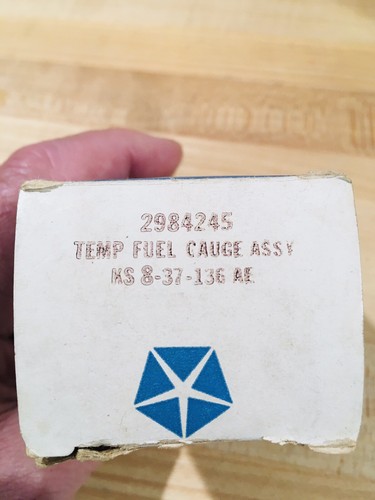 NUEVO DE LOTE ANTIGUO MOPAR 1969 CHRYSLER IMPERIAL COMBUSTIBLE Y MEDIDOR DE TEMPERATURA CON CARA DE MADERA ¡NUEVO EN CAJA!¡! - Imagen 6 de 6