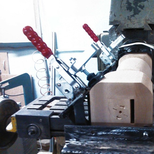 100LB Carbon Steel U-Bar Flange Base Vertical Clamp: Heavy-Duty Hardware - Picture 6 of 7