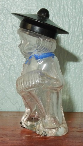 Vintage Boy in English Sailor's Hat Playing Accordion Figural Perfume Bottle - Bild 5 von 7