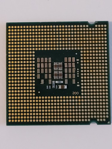 Intel Core 2 Quad Q9300 2.5GHz LGA775  Quad-Core Processor  - Picture 2 of 5