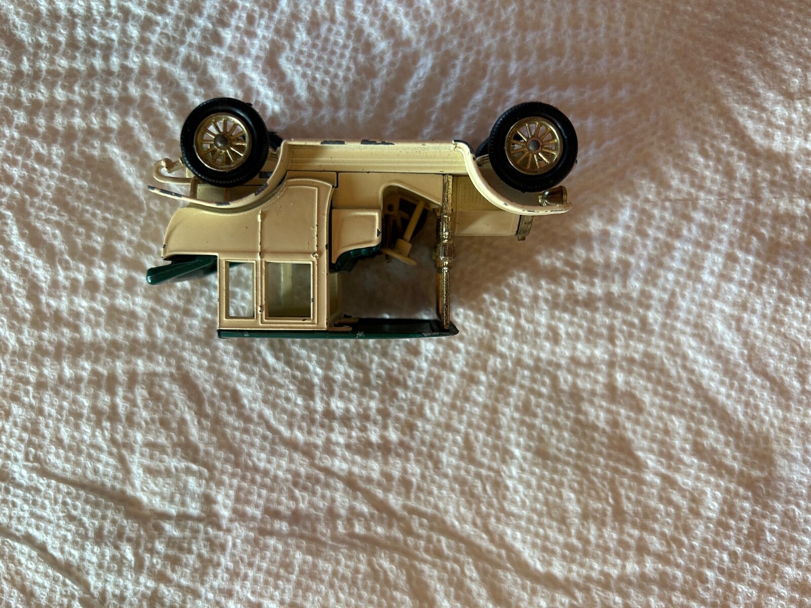 Picture 2 of 6