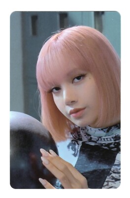 Blackpink Lisa Photocard | BP IS PRACTICING [10 of 16] The Game