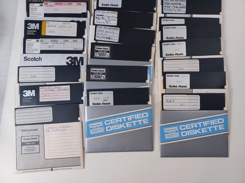 Lot of 87 Vintage 5.25" Floppy Disks Software Programs Games Misc - Picture 9 of 9
