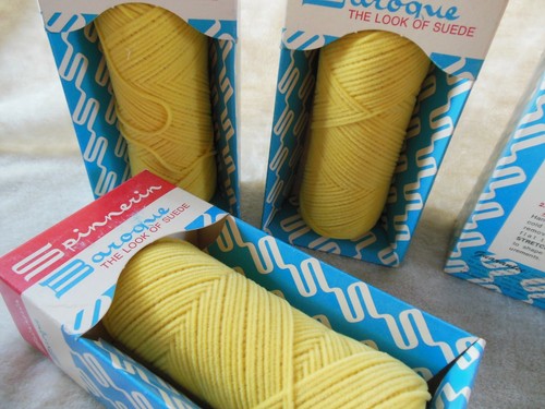 Spinnerin vintage raro look barocco di filato scamosciato 4 matassine giallo - Foto 2 di 5
