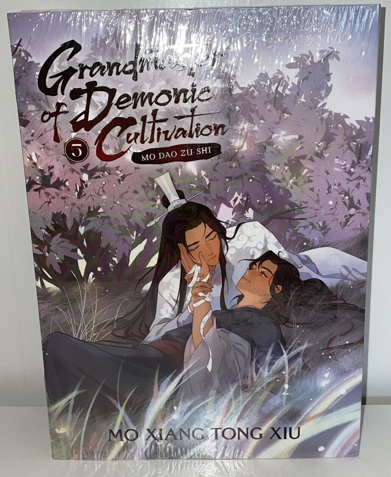 Seven Seas Entertainment - GRANDMASTER OF DEMONIC CULTIVATION: MO DAO ZU SHI  (NOVEL) Vol. 5, Special Edition One printing only! Regular Edition of the  book + postcards, posters, stickers, a lined notebook