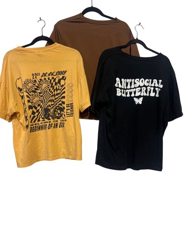 Shein Women's Graphic T-Shirts Bundle XS/S Multicolored - Bild 5 von 7