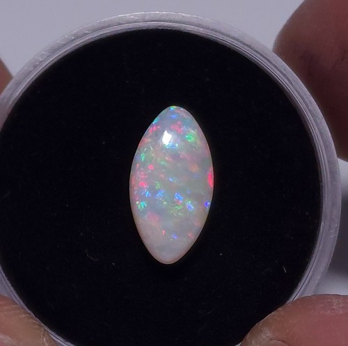 Australian Coober Pedy opal, 1.95ct. 12.5 x 6.5mm, Marquise. - Picture 9 of 11