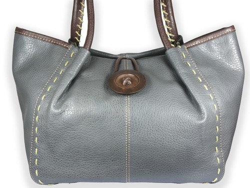 BOLSO DE HOMBRO MEDIANO HECHO DE CUERO SINTÉTICO DE DISEÑO SEÑORA Y NIÑA CIERRE BOTÓN - Imagen 25 de 50