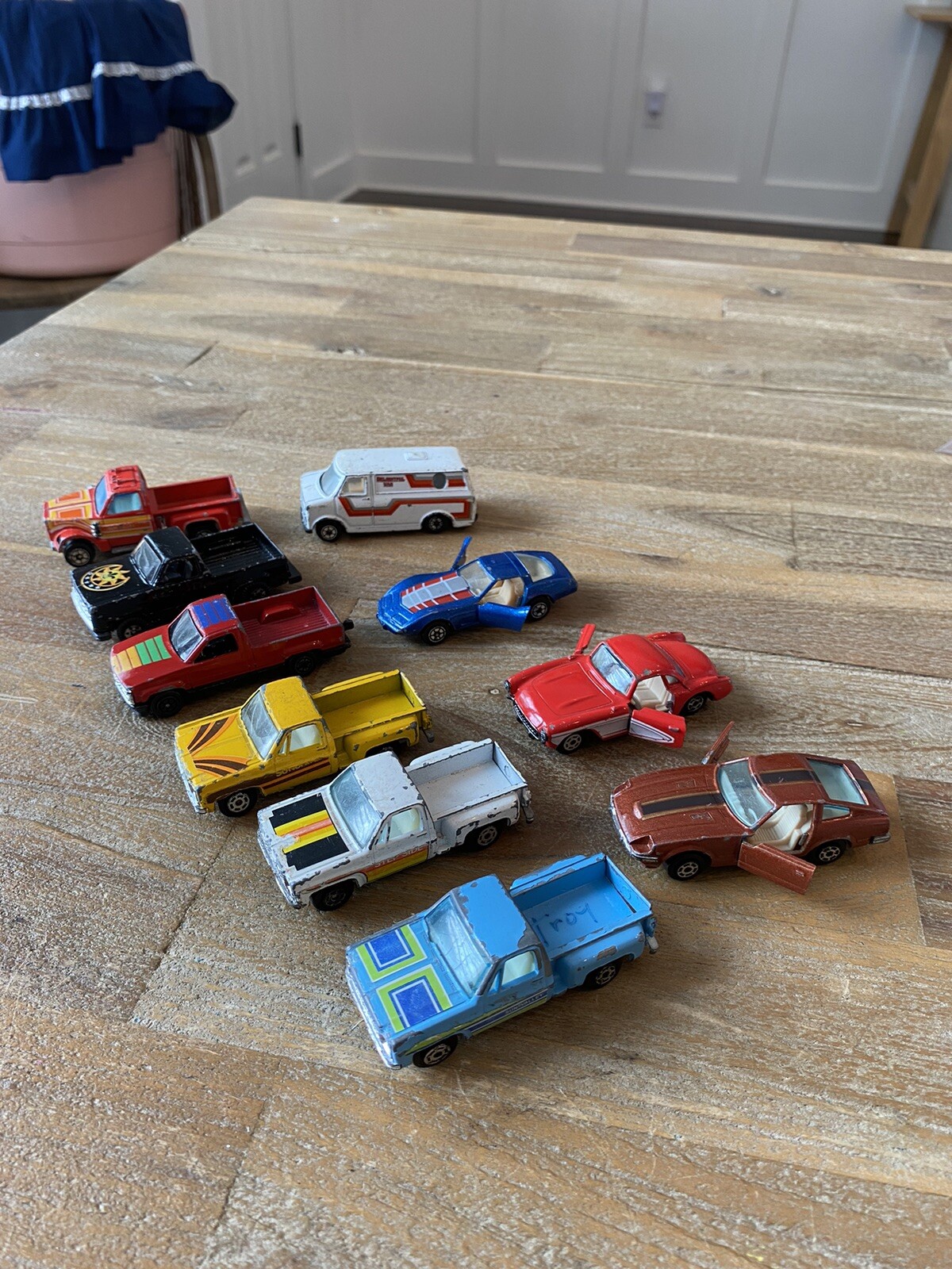 Picture 1 of 11