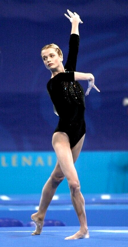2000 Olympics: Women's All-Around, Gymnastics DVD- Ray/Raducan/Khorkina/Karpenko - Picture 2 of 13