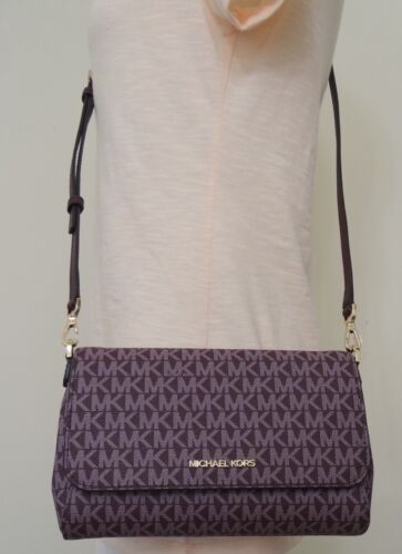 Borsa a tracolla Michael Kors Jet Set Media logo MK PVC convertibile - Foto 13 di 69
