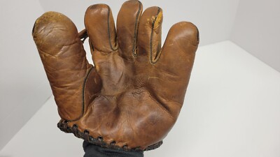 Vintage RH Wilson Leather Baseball Mitt Pat #1624696 Model