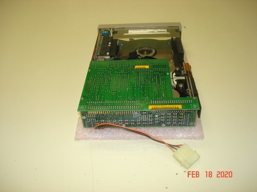 DEC TZ30-EK 95MB HH TAPE DRIVE W/ BRACKET FOR MICROVAX 3100-30/40/80/90 WORKING - Afbeelding 2 van 7