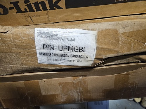 Pach & Co UPMGBL große Universal-Gang-Box für Kartenleser, 20" Höhe x 20" Breite x 2" Tiefe - Bild 1 von 2