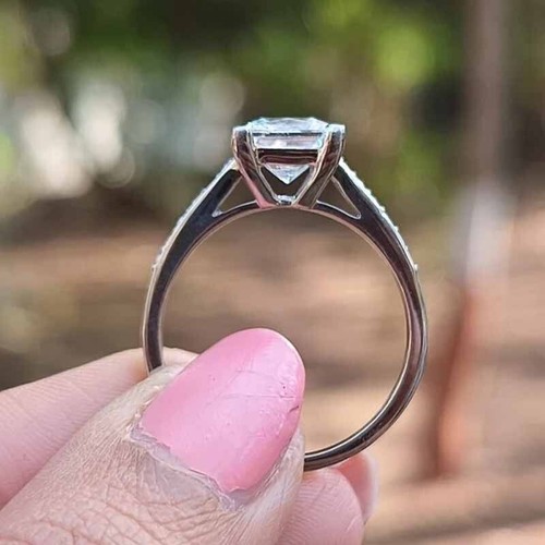 2,86 TCW Princess Cut farbloser Moissanit Ring für Damen 14k Weißgold vergoldet - Bild 2 von 7