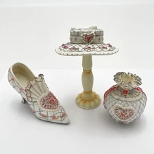 Victorian Style Resin Figurines Set 3 Shoe Hat Stand Vase Roses Shabby Chic