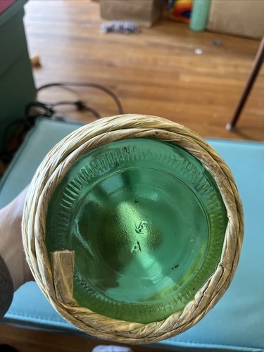 Green Glass Wine Carafe Wrapped base Water Decanter Embossed Raised Fleur de Lis - Picture 2 of 3