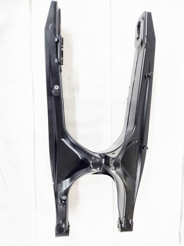 20-23 KTM DUKE 890 R GP OEM Black Rear Wheel Swingarm 6410403004433 2020 - 2023 - Picture 13 of 15