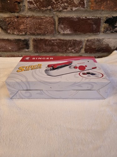 Singer 01663 Stitch Sew Quick Mechanical Sewing Machine Brand New In Box - Picture 5 of 12