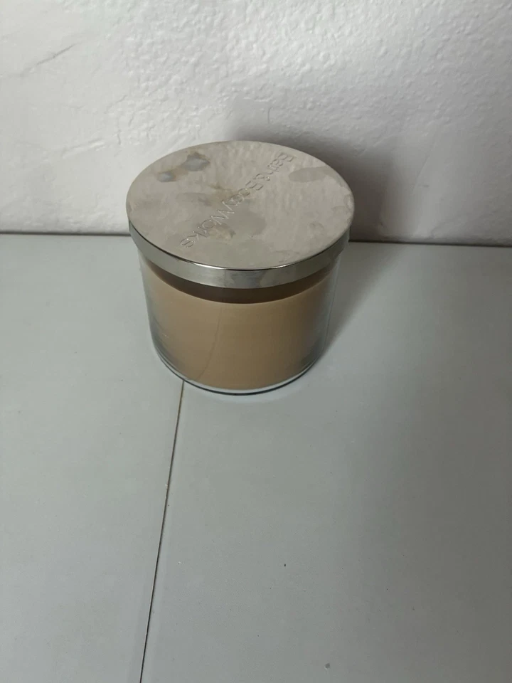 BATH & BODY WORKS 3 VELAS MECHA CON TAPA EN EL AROMA "PUMPKIN SNICKERDOODLE"! Foto 2 de 3