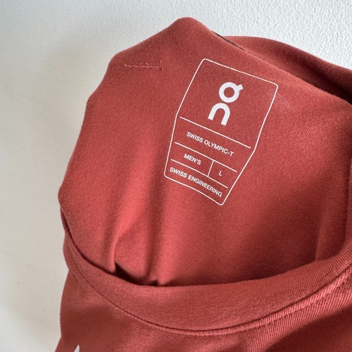 On Cloud Running Swiss Olympic Mens T-shirt L - Foto 6 di 6