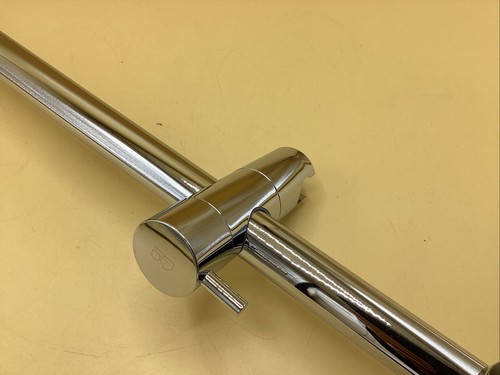 Pura Duschstange mit Seifenschale und Schlauch. Nagelneu F&F  - Bild 6 von 7