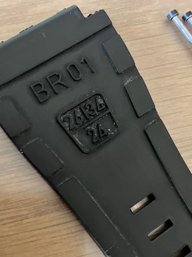 Bell & Ross BR01 Black Rubber Strap w/ Lugs - 34mm / 24mm - Great - Picture 7 of 10