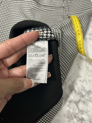 Banana Republic Womens Houndstooth Skirt Size 6 Black White EUC - Picture 7 of 8