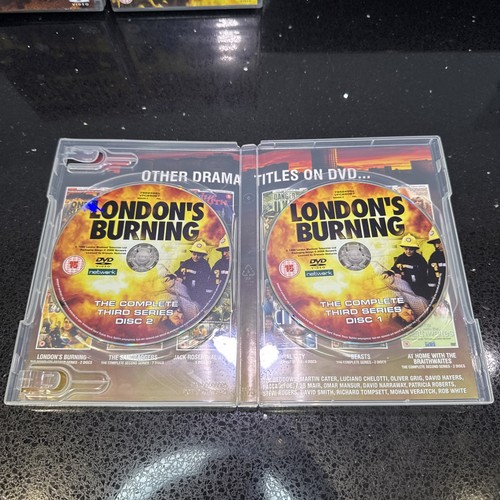 London's Burning - Complete Series 1 to 3 DVD PAL Region 2 - Picture 14 of 15