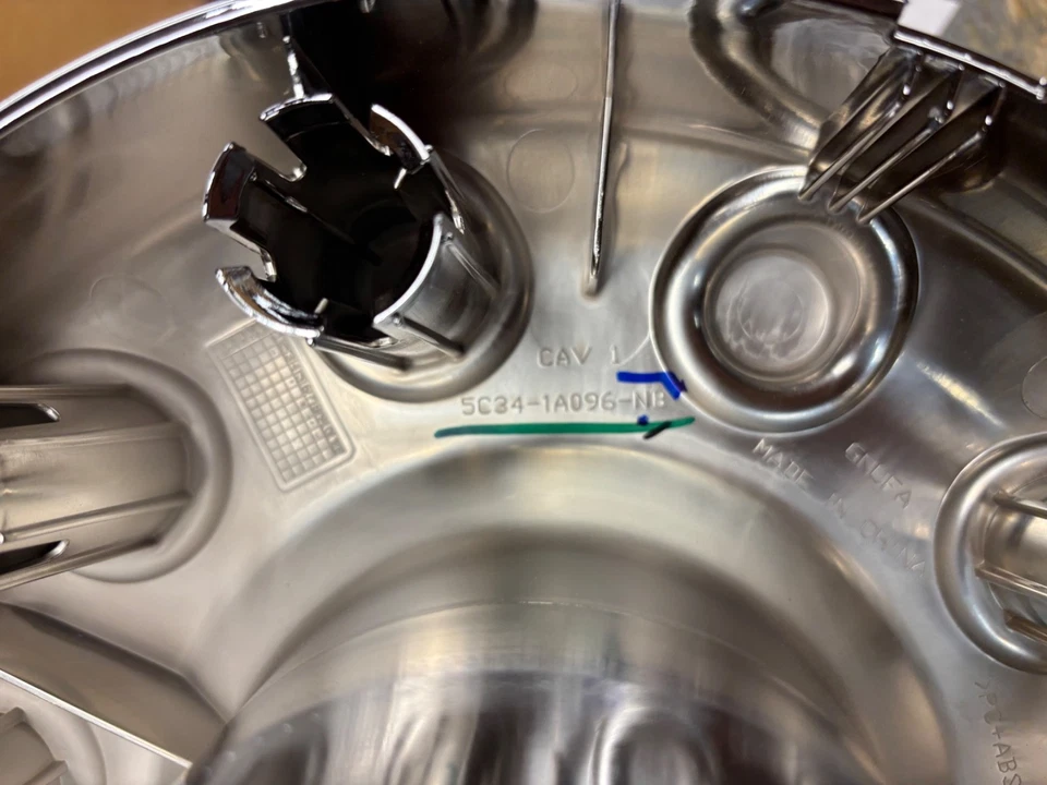 OEM 05-16 FORD F-450 F-550 SUPER DUTY 10 TACOS CROMO JUEGO TAPA CENTRAL 5C34-1A096-NB Foto 2 de 4