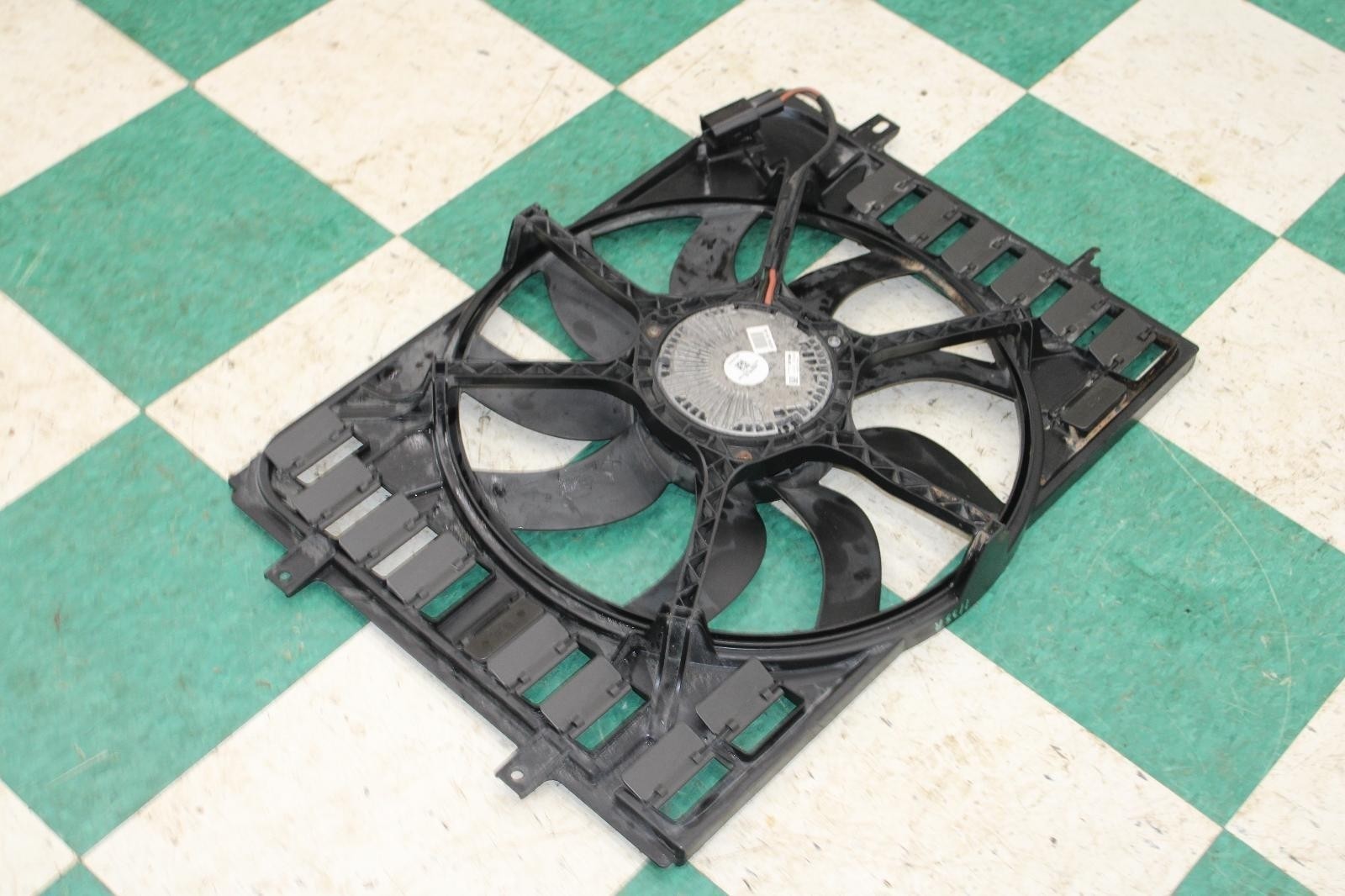 Bentley Flying Spur 2013-2018 Fan shroud
