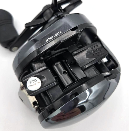 Shimano 18 Antares DC MD XG Right Handle Baitcasting Reel Used from Japan - Picture 13 of 13
