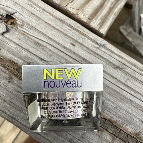 Wet n Wild Mega Sparkle Confetti Lilac Frosting 776A Discontinued NEW Sealed - Picture 2 of 5