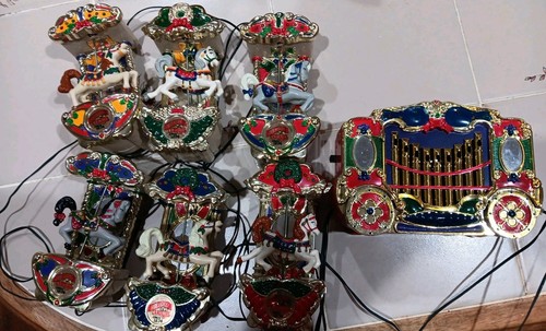 Vintage Mr. Christmas Holiday Carousel Circa 1874 See Description Amazing Sound