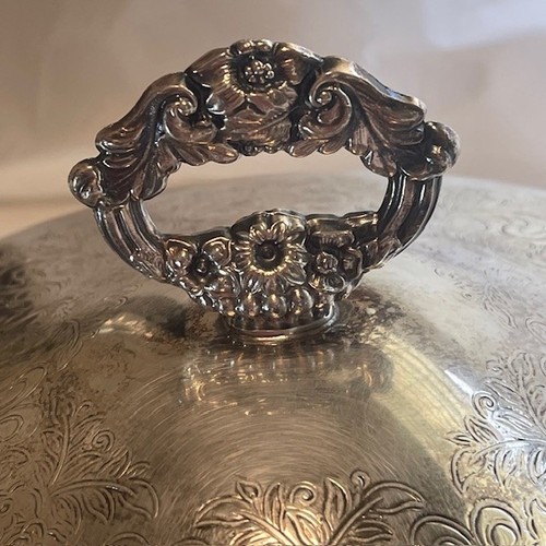 Oneida Silversmiths Silverplate Chafing Dish w/Lid & Stand Rose Border Ornate - Picture 3 of 16