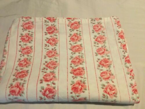 Vintage/Retro  PINK ROSES Floral Single Brushed Cotton Sheet / Fabric Material  - Picture 1 of 3