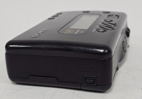 Grabadora de datos portátil Sony TCD-D8 Walkman COMO ESTÁ envío gratuito - Imagen 7 de 21