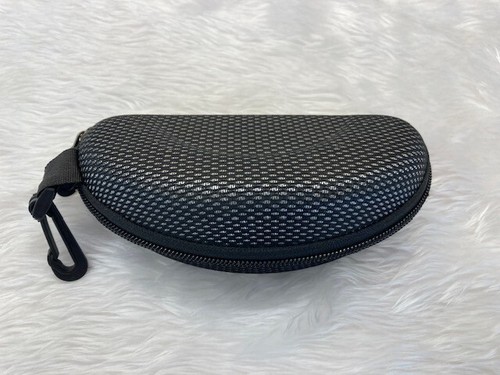 Used - Omorc black zipped glasses / sunglasses case & cloth- proceeds to charity - Picture 3 of 4