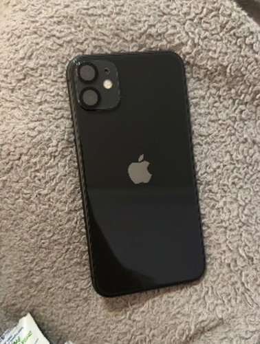iPhone 11 excellent condition with TikTok app - Picture 1 of 2