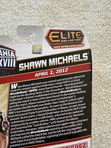 WWE Elite PPV Wrestlemania 28 HBK SHAWN MICHAELS REFEREE Toys R Us Exclusive NEW - Picture 3 of 9