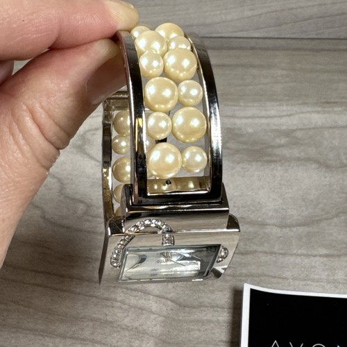 Avon Vintage 90s Pearl Cuff Bracelet Wristwatch Watch Quartz Japan Movt NEW NIB - Picture 10 of 20