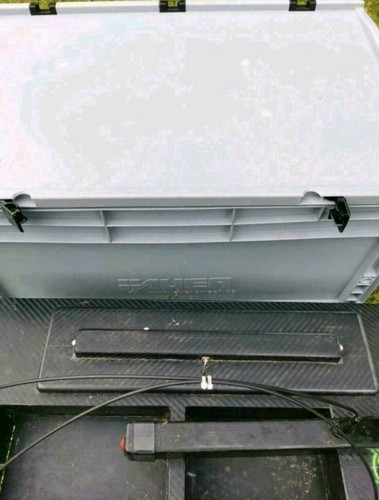 Planet Vopi theBOAT no.3 Futterboot Baitboat mit Echolot + Kiste Karpfen Angeln - Bild 11 von 12