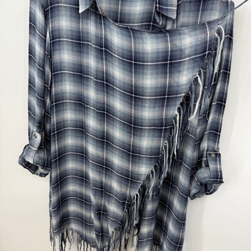 Willow & Clay Plaid Open Front Cardigan Size Small Blue White Fringe Drape - Picture 5 of 8